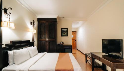 Deluxe Double Room with Balcony