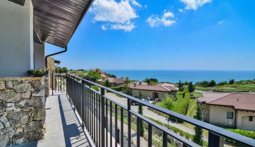 Deluxe Double or Twin Room with Sea View