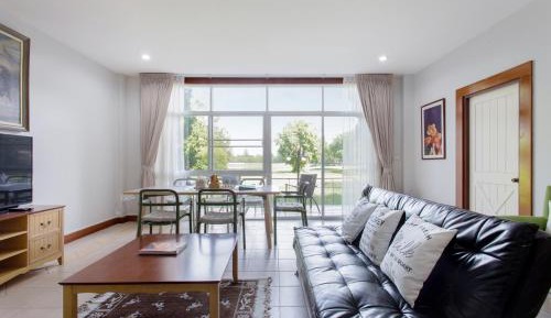 Apartment with Terrace