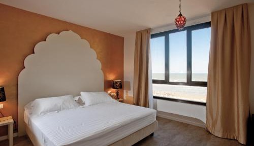 King Suite with Sea View