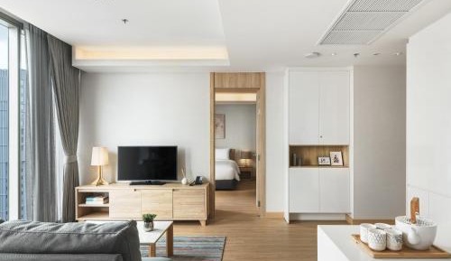 Superior One-Bedroom Apartment