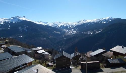 Double Room Shared Bathroom