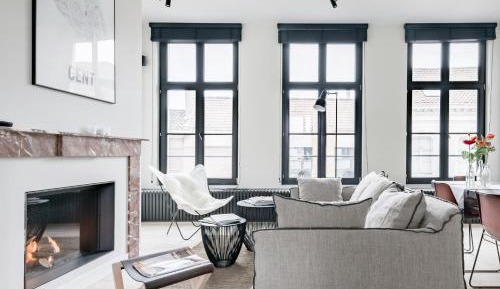 Apartment with Balcony