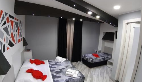 Triple Room with Private Bathroom