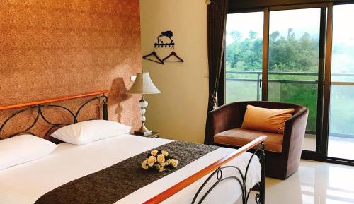 Queen Room with Balcony