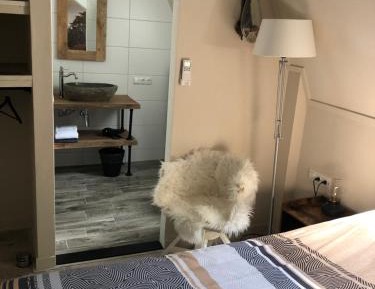 Small Double or Twin Room