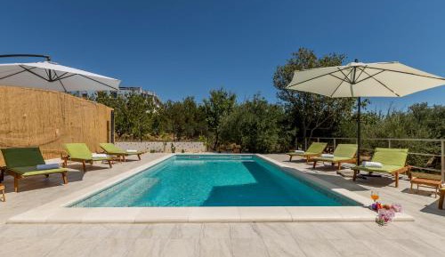 Villa with Sea View