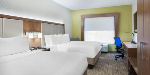 Standard Queen Room with Two Queen Beds