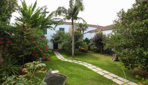 Deluxe One-Bedroom Villa with Mountain View