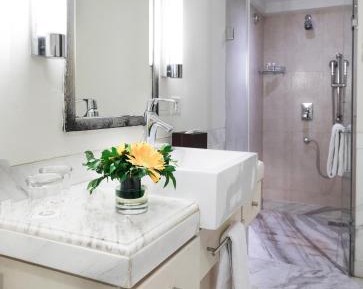 Twin Room with Bath