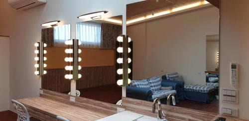Deluxe Family Suite