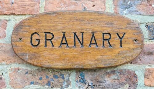 Cottage with Garden View