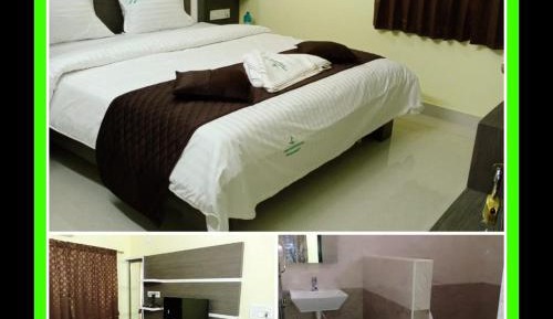 Deluxe Room (2 Adults + 1 Child)