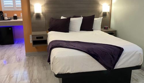 Queen Room