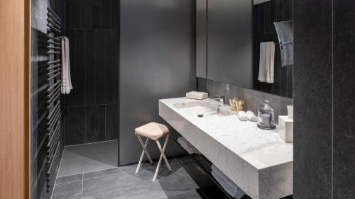 Boutique Room