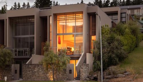 Three-Bedroom Townhouse
