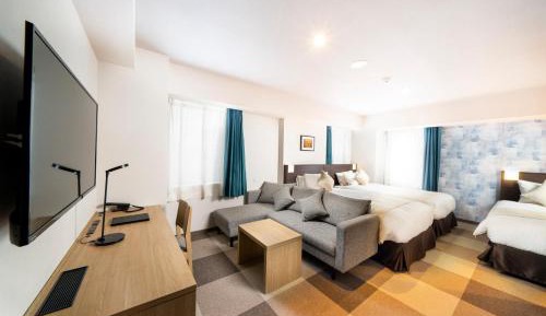 Quadruple Room with Private Bathroom