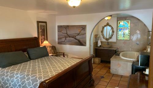 King Room with Spa Bath