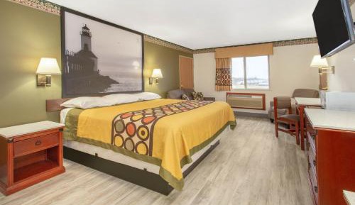 King Room - Disability Access - Non-Smoking
