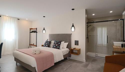 Double Room with Private Bathroom