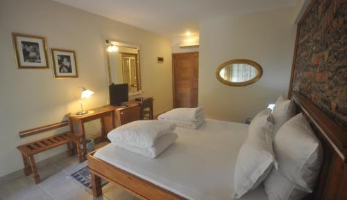 Standard Double or Twin Room with Garden View