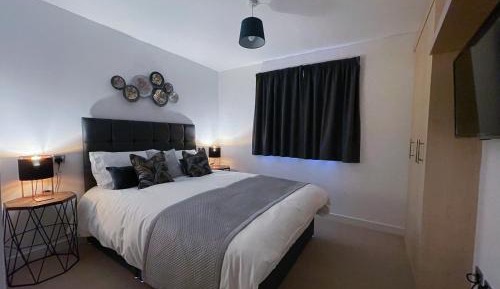 Deluxe Apartment