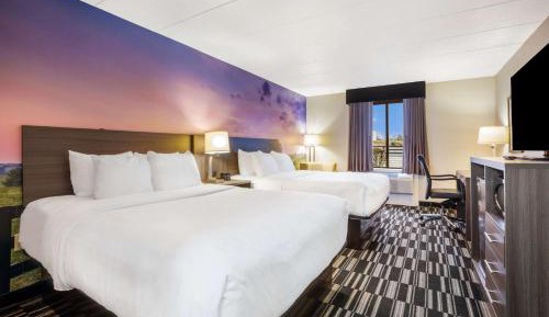 Queen Room with Two Queen Beds - Non-Smoking