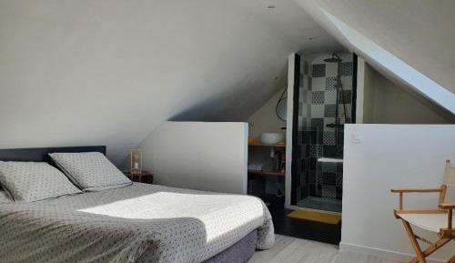 Double Room with Private Bathroom