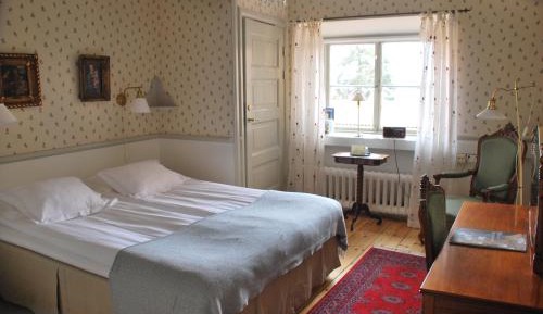 Twin Room with Lake View