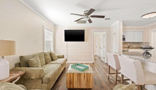 Three-Bedroom Holiday Home 