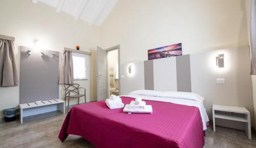 Large Double or Twin Room