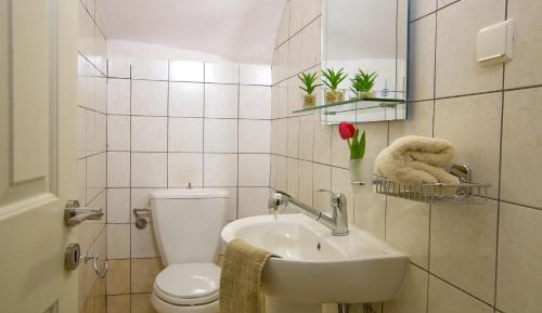 Three-Bedroom Villa with Private Pool - Split Level