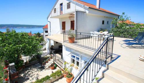 Apartment with Sea View