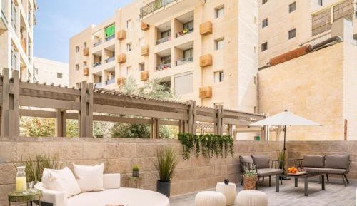 One Bedroom Apartment with Terrace (Ground Floor)