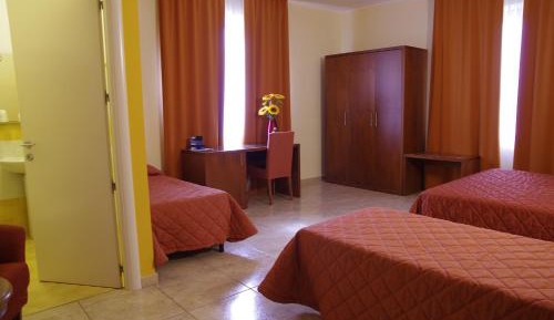 Suite (4 Adults)