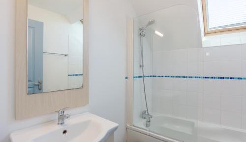 One-Bedroom Apartment (5 Adults)