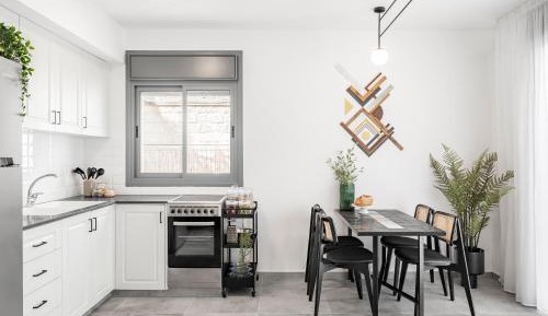 One Bedroom Superior Apartment with Balcony