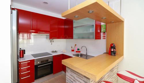 One-Bedroom Apartment with Terrace