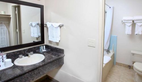 Queen Suite with Two Queen Beds