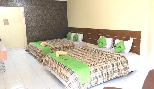 Deluxe Family Suite
