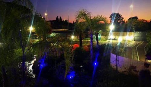 Economy Double Room with Garden View