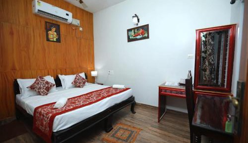 Double Room with Pool View