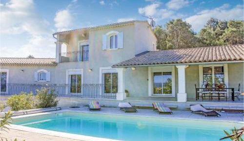 Four-Bedroom Holiday Home