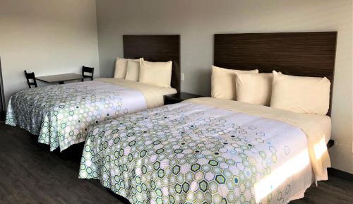 Studio Room with Two Queen Beds Non-Smoking