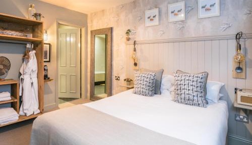 Cozy Double Room