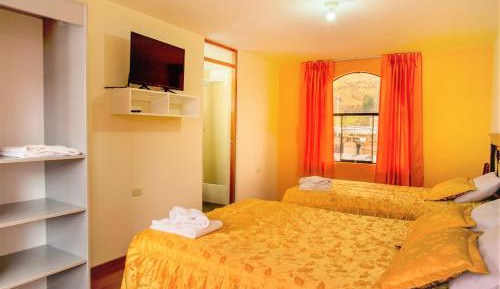 Deluxe Family Room