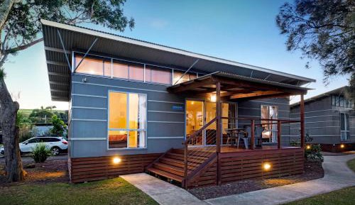 Deluxe 2 Bedroom Cabin