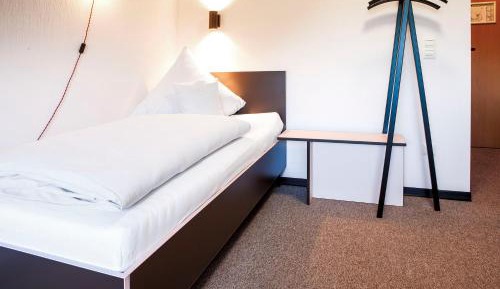 Standard Single Room with Shower