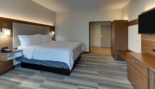 King Room - Hearing Accessible/Non-Smoking 