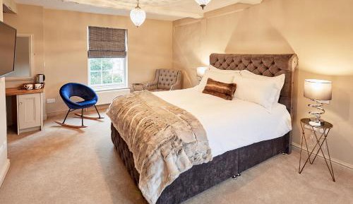 Standard King Room